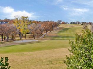 401 Hogans Dr, Trophy Club, TX 76262