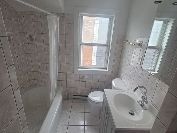 4th image of 6204 S McVicker Ave #2F