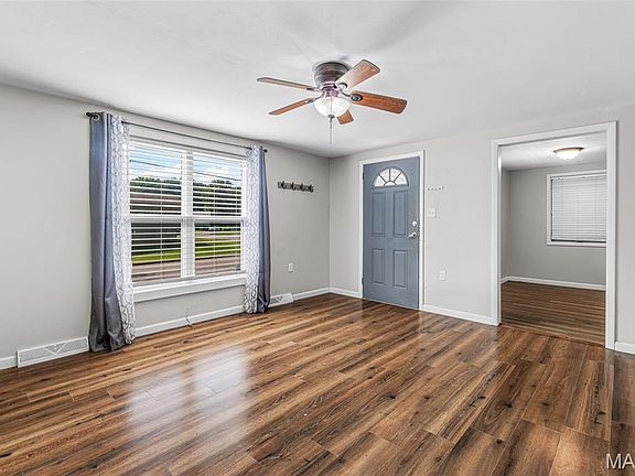 4th image of 218 N Alexander St