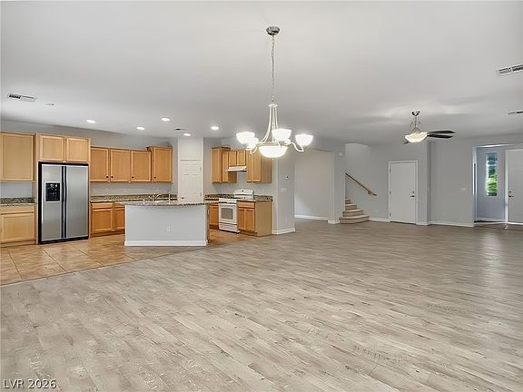 4th image of 10446 Hickory Bark Rd