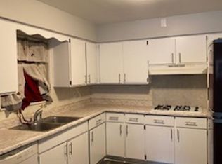 401 N Raynor Ave APT 1, Joliet, IL 60435