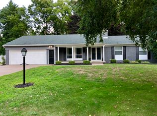 5307 Pinewood Dr, Flushing, MI 48433