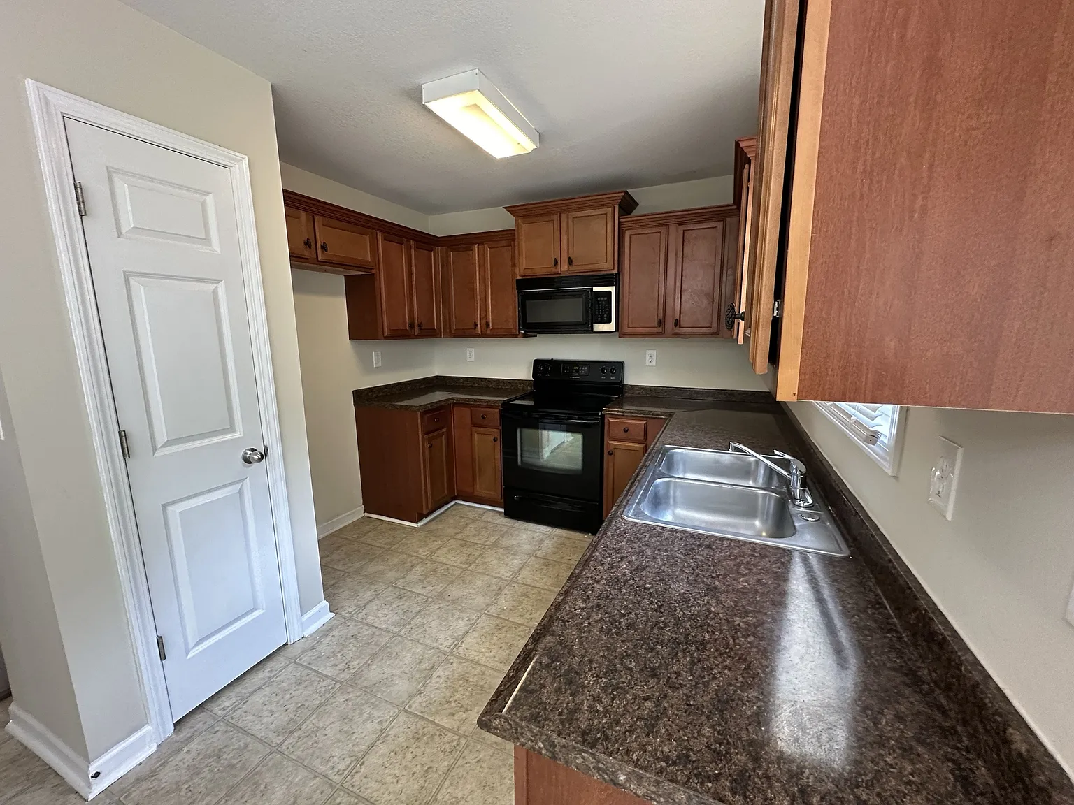 20 Lila Way — Photo 4