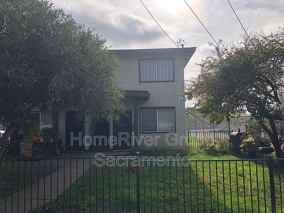 2nd image of 310 Fairbanks Ave APT 4