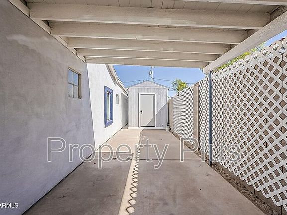 4th image of 1422 E Windsor Ave