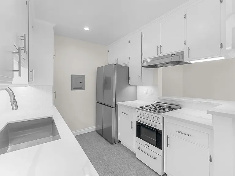 1701 Washington Way #2 — Photo 5