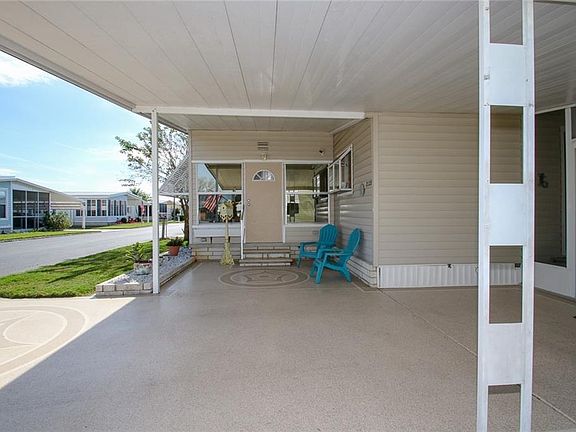 4th image of 2123 Maui Dr
