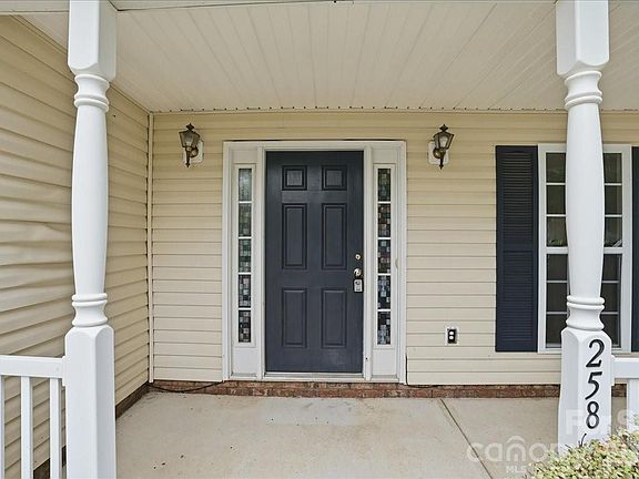 4th image of 258 Royalton Rd