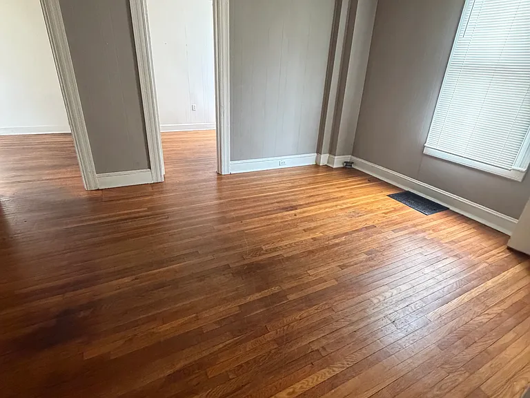 27 Cedar St #1 — Photo 2