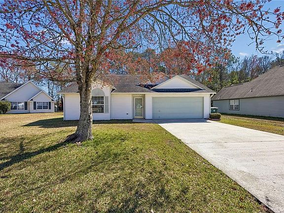 3rd image of 134 Lake Ashley Dr