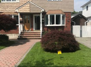 24 Brookfield Ave, Staten Island, NY 10308