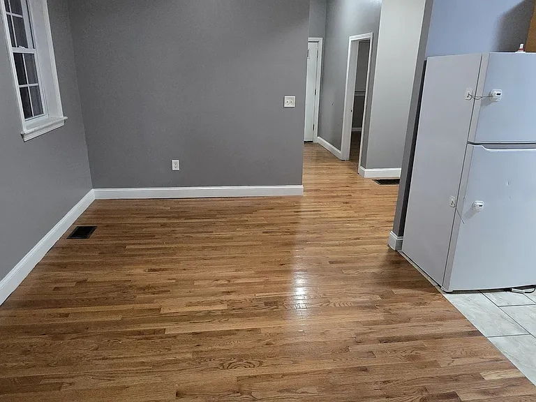 139 Lawrence St #1 — Photo 9