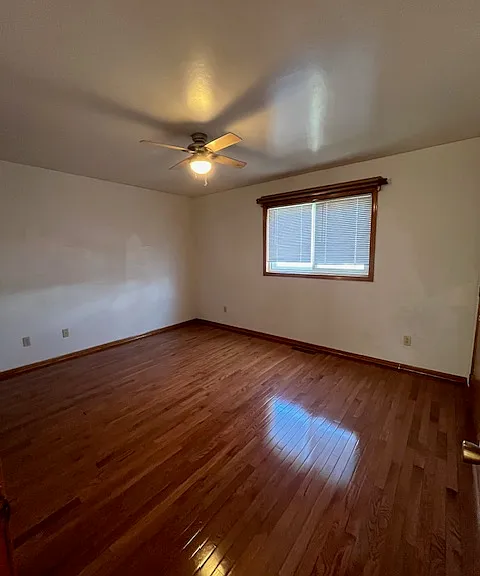 10918 Kentucky Ave N — Photo 6