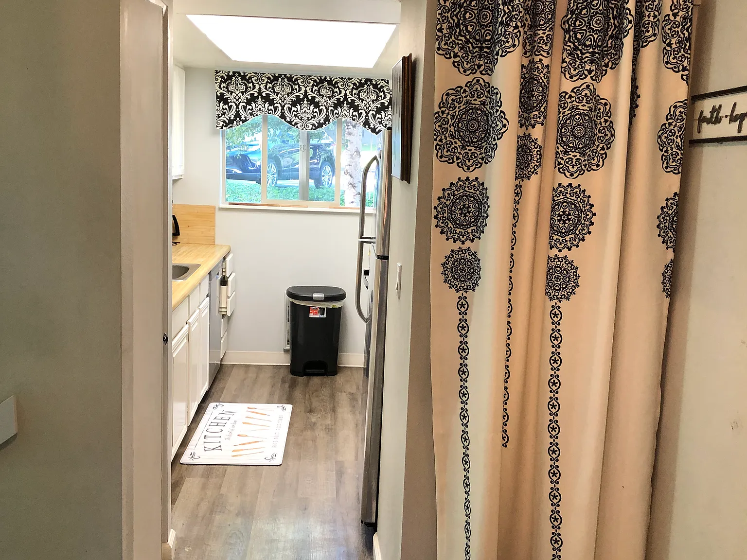2 bed, 1072 sqft, $2,850 — Photo 4