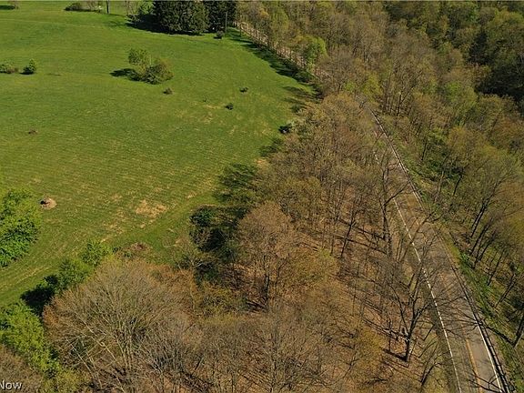 3rd image of 14528 Sprucevale Rd