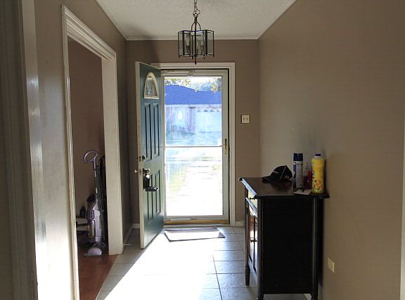 2nd image of 110 Glenhill Dr
