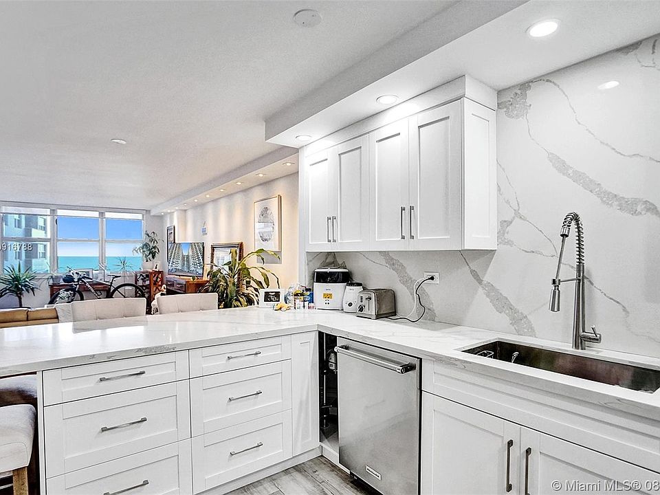1st image of 6039 Collins Ave APT 510