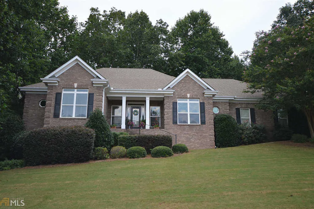 542 Sterling Water Dr photo 1