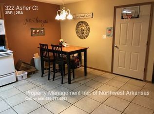 322 E Asher Ct, Rogers, AR 72758