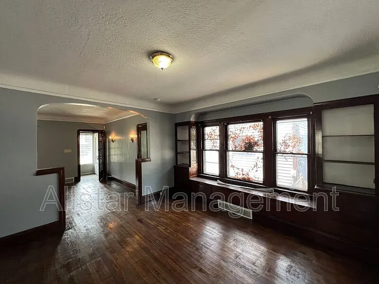 3257 E 139th St #DOWN — Photo 11