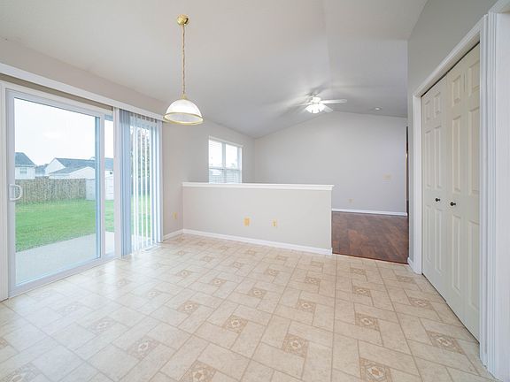 4th image of 241 Nichole St