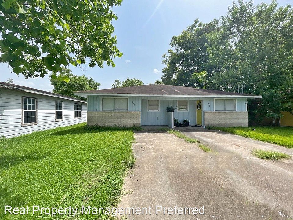 1st image of 610 N Vionett Ln