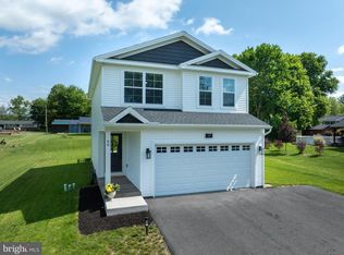99 Hillside Dr, Lewistown, PA 17044