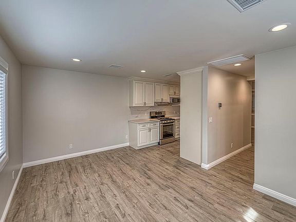 5th image of 7650 Orion Ave