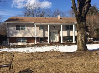 18 S Parker Dr, Monsey, NY 10952