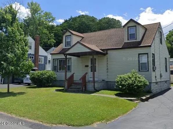 4 Neptune Street, Rensselaer, NY 12144