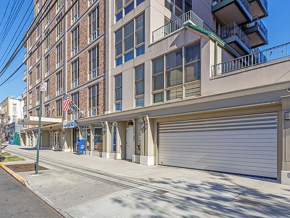 4th image of 30-11 21st St #1
