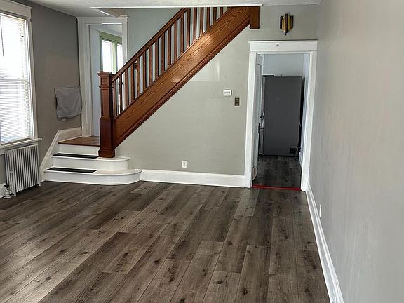 4th image of 2712 Boas St