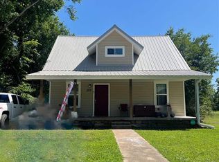 209 E 8th St, Cushing, OK 74023