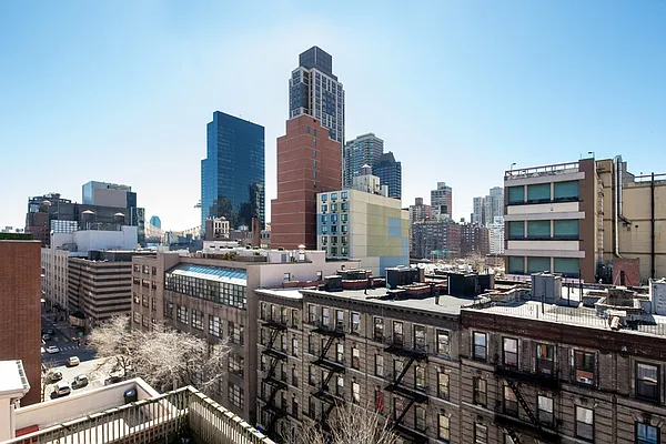 Sold by Corcoran | media 11