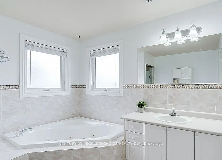 3744 Althorpe Cir — Photo 26