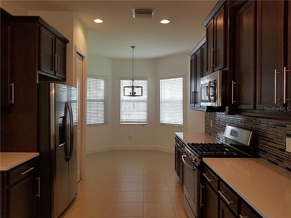 4th image of 31141 Lindentree Dr