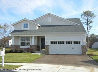 14 Charleston Ct, Little Egg Harbor, NJ 08087