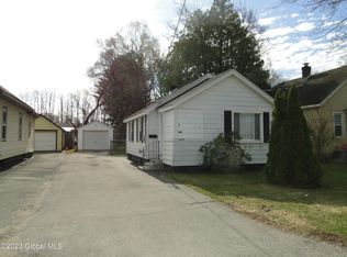 2545 3rd Ave, Schenectady, NY 12303