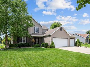 1135 Knollwood Dr, Grafton, WI 53024