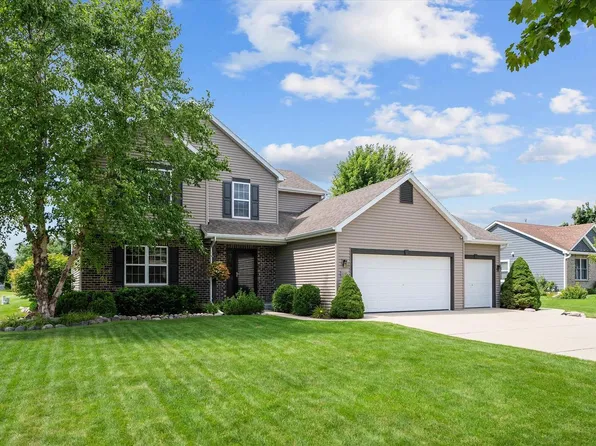 1135 Knollwood DRIVE, Grafton, WI 53024