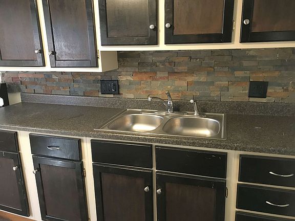 3rd image of 37 W George St
