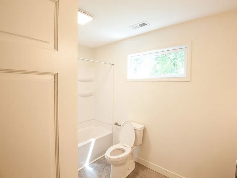 706 N Washington St — Photo 18