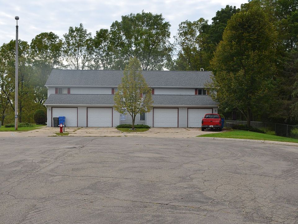 2nd image of 201 Sunnyfield Ct #205A
