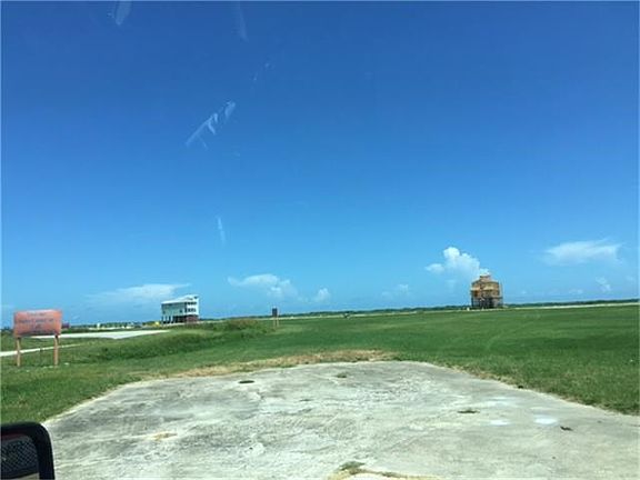 4th image of 7 Grand Beach Blvd