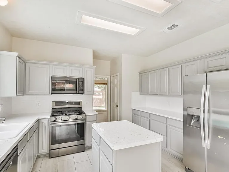 10239 Sable Trail Ln — Photo 14