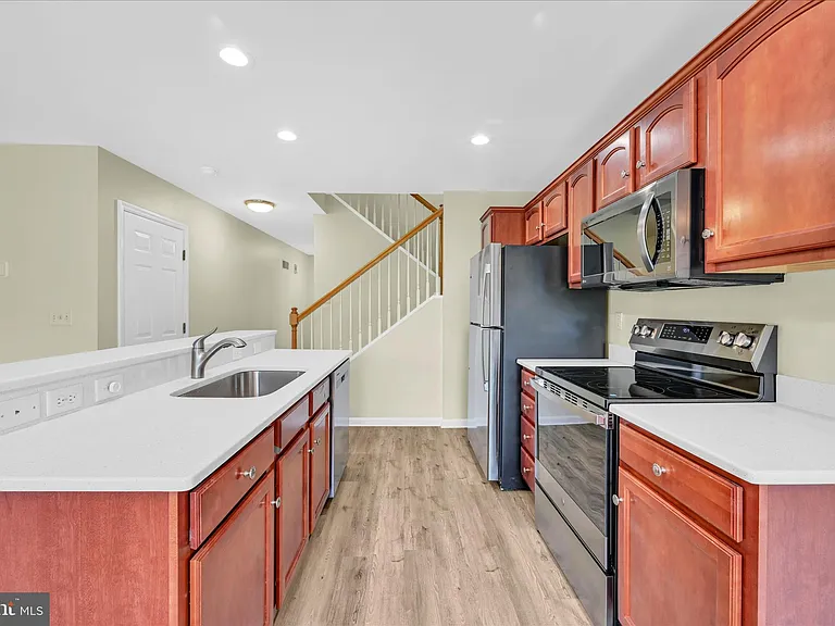 640 Courthouse Cir — Photo 10