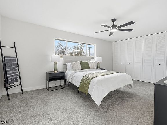 3rd image of 163 Greenbriar Townhouse Way