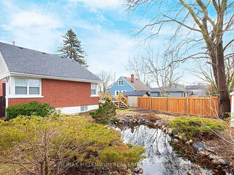 147 Burkholder St #LOWER — Photo 5