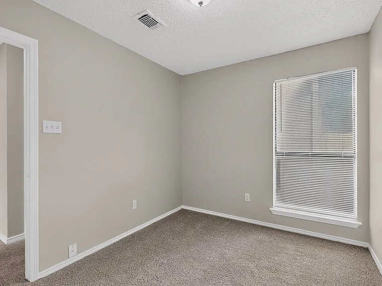 2521 Winter Oak St — Photo 24