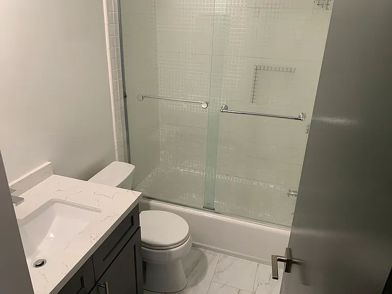 Vantage Point Apartments West — Photo 12